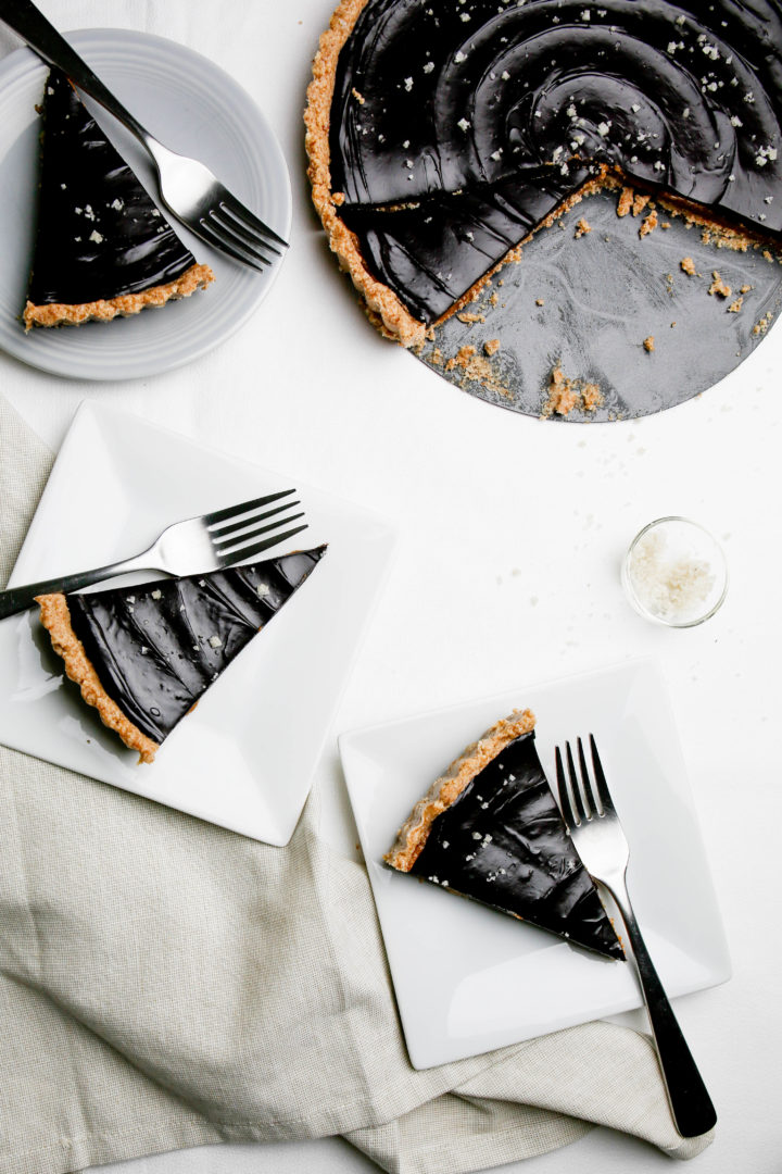 NoBake Chocolate Almond Butter Tart (vegan & Paleo) Love, Chef Laura