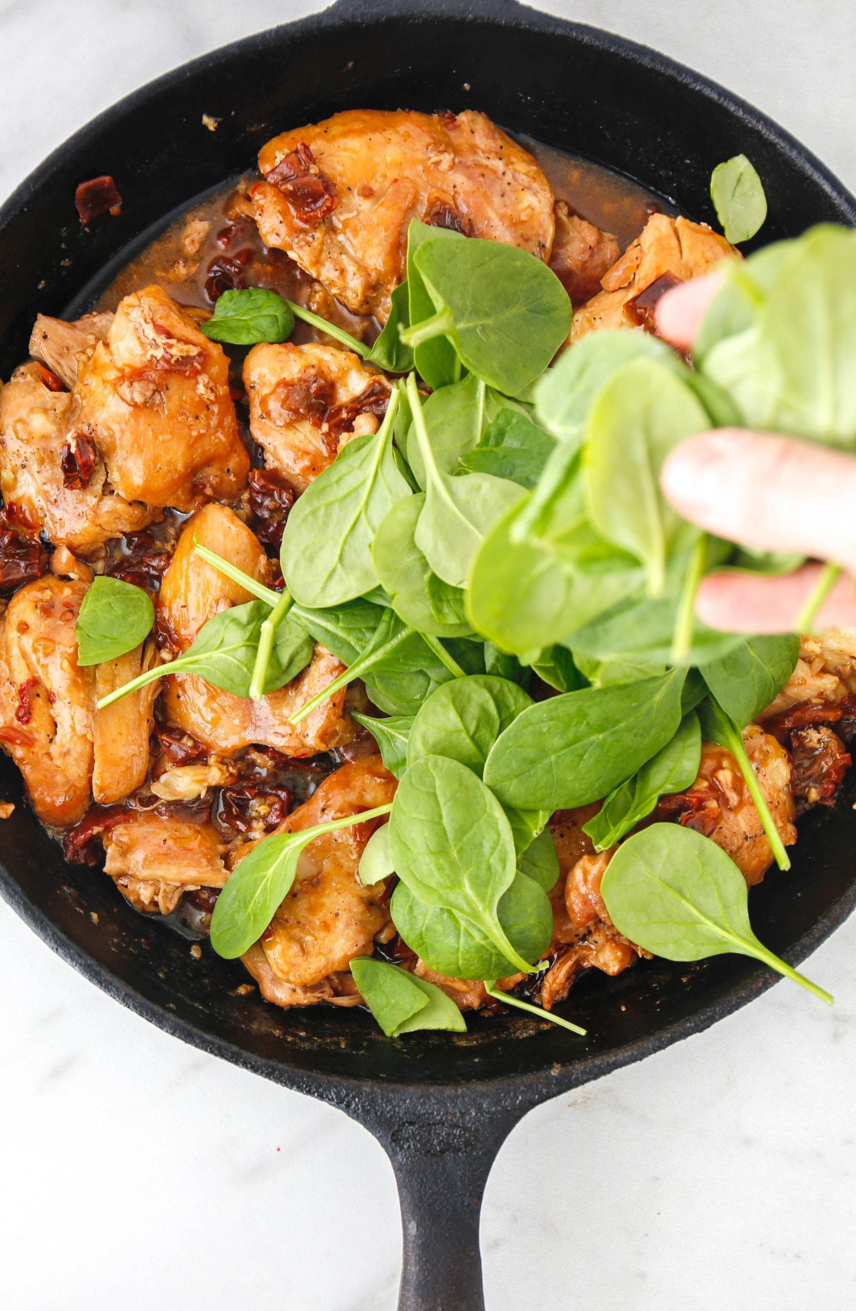 Sun-dried Tomato & Spinach Chicken Thighs (Paleo) – Love, Chef Laura