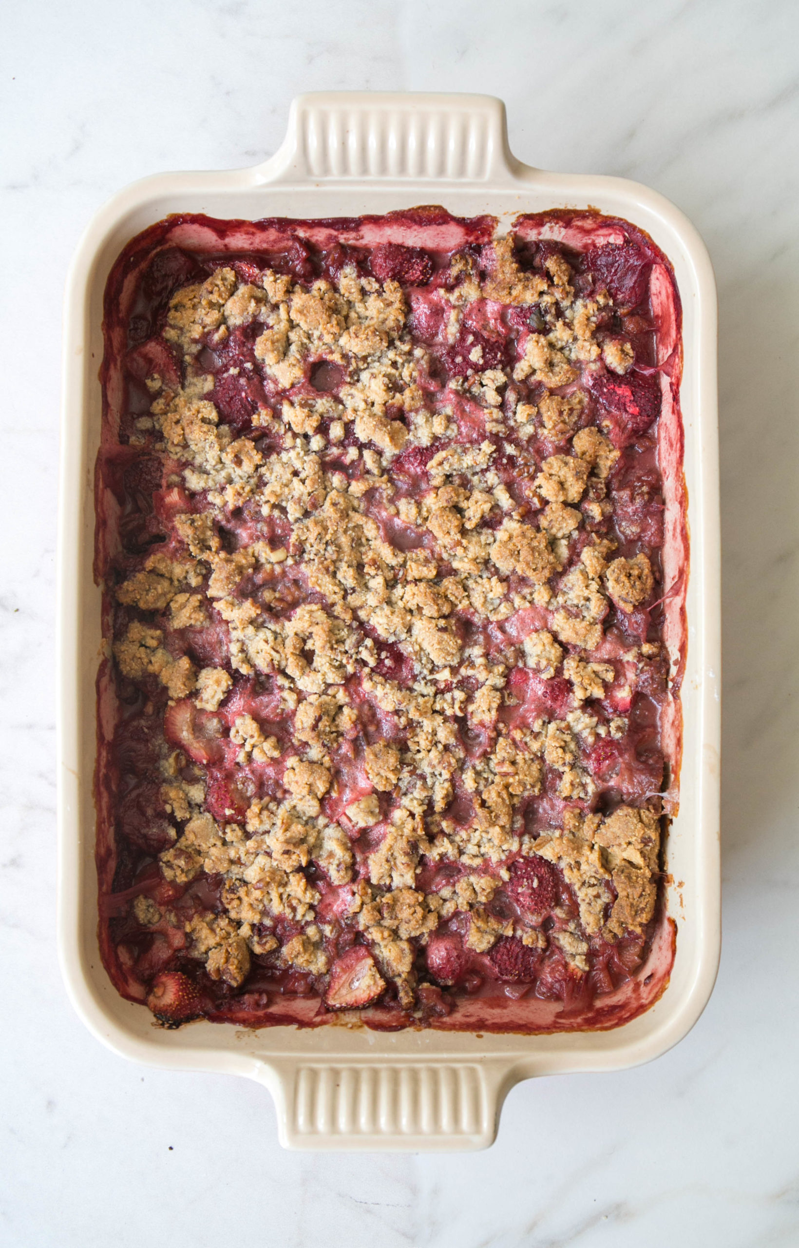 Strawberry Rhubarb Crisp [lovecheflaura.com]