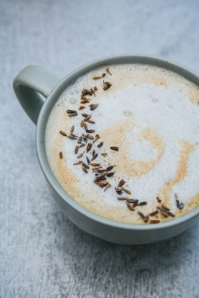 London fog tea latte with dried lavender